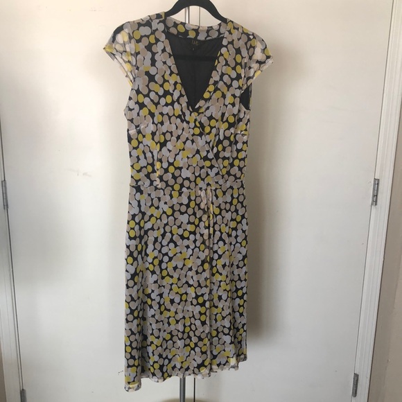 Dresses & Skirts - Cream Midi Sundress with Flutter Sleeves and V-Neck